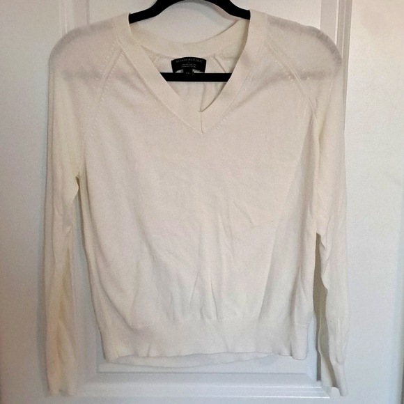 BANANA REPUBLIC | Vneck sweater - Picture 1 of 3